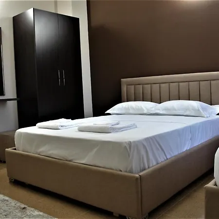 Maledhi Affittacamere