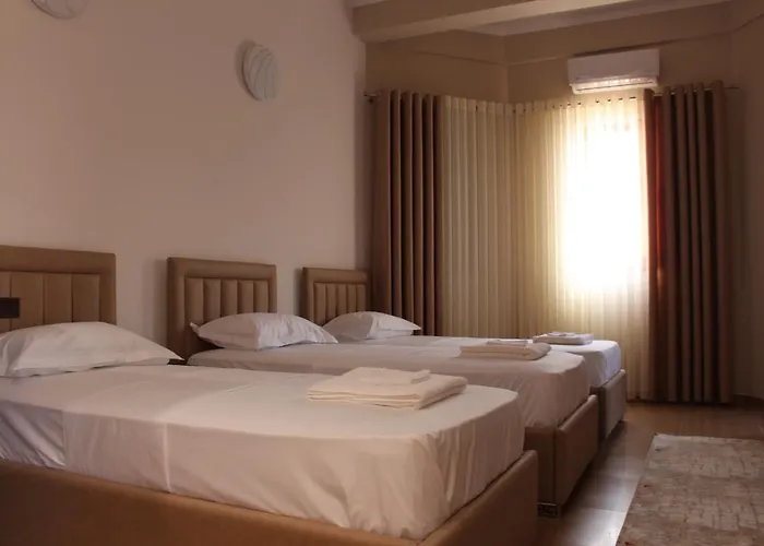 Maledhi Pensión Berat