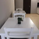 Maledhi 4*