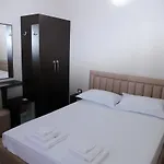 Maledhi Berat