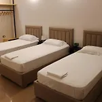 Pensión Maledhi
