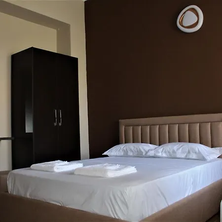 Pensionat Maledhi 3*