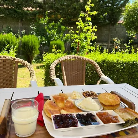 Vendégház Maledhi 4*