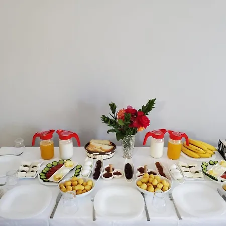 Maledhi Pensionat Berat