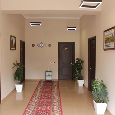 Maledhi Pensionat Berat